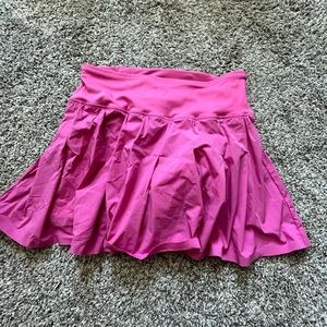 hot pink pleated tennis skirt size small
